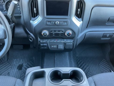 Used 2025 Chevrolet Silverado 1500 Custom Trail Boss AWD/4WD image 11