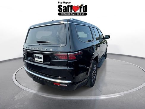 Used 2025 Jeep Wagoneer 4WD w/ Premium Group I image 6