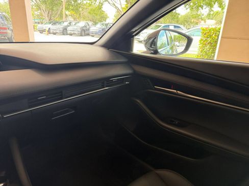 Used 2026 MAZDA MAZDA3 s FWD image 32