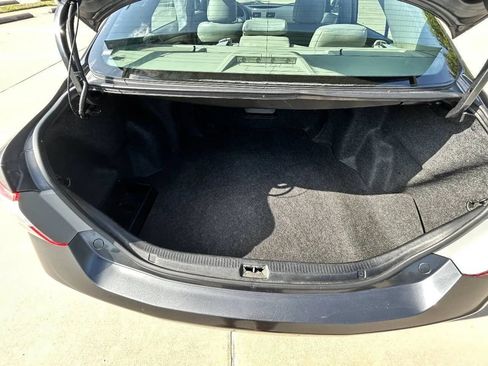 Used 2009 Toyota Camry XLE FWD image 11
