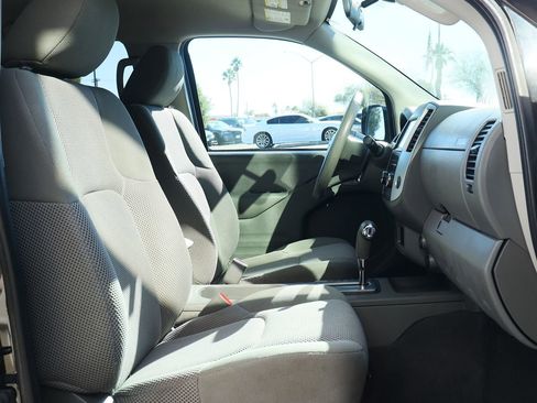 Used 2019 Nissan Frontier SV image 34