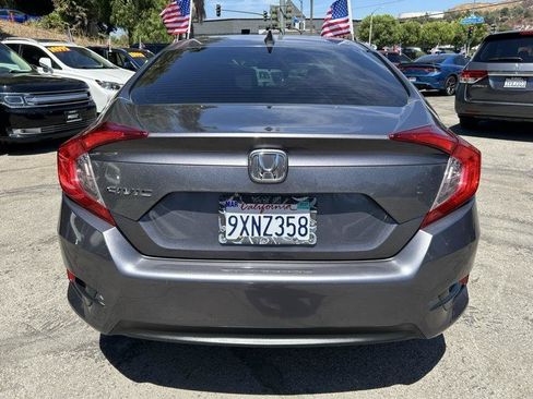 Used 2018 Honda Civic EX image 4