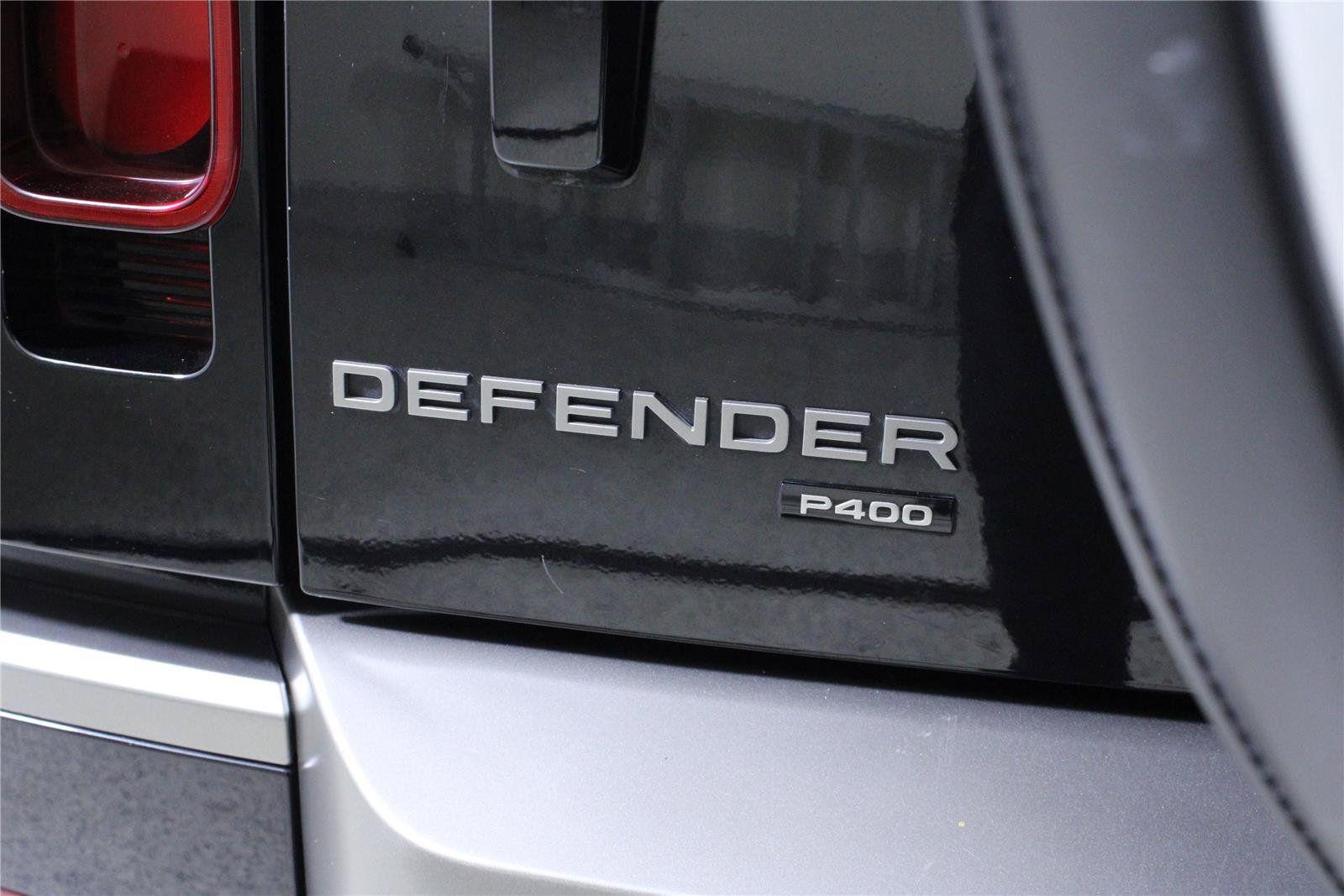 Used 2021 Land Rover Defender 110 X-Dynamic HSE AWD/4WD image 9