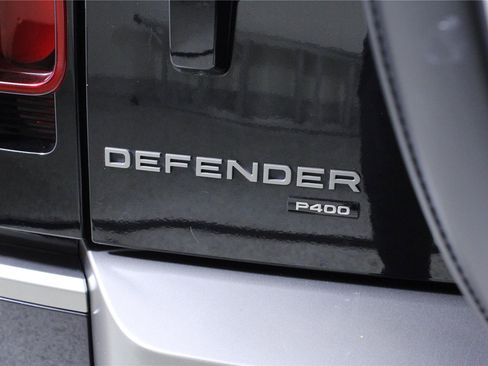 Used 2021 Land Rover Defender 110 X-Dynamic HSE AWD/4WD image 9