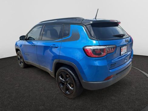 Used 2018 Jeep Compass Latitude AWD/4WD image 6