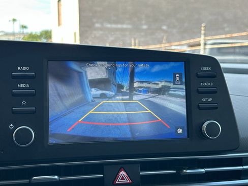 Used 2023 Hyundai Elantra SEL FWD image 20