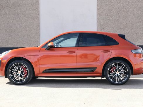 Used 2022 Porsche Macan GTS AWD/4WD image 8