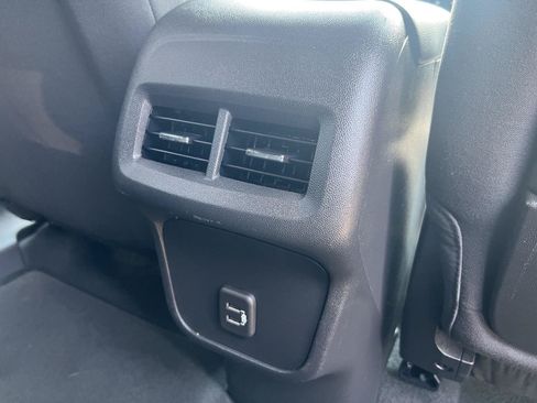 Used 2023 GMC Terrain SLE FWD image 14