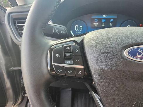 Used 2023 Ford Escape Platinum AWD/4WD image 27
