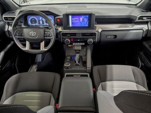 Used 2025 Toyota 4Runner TRD Off-Road AWD/4WD image 11