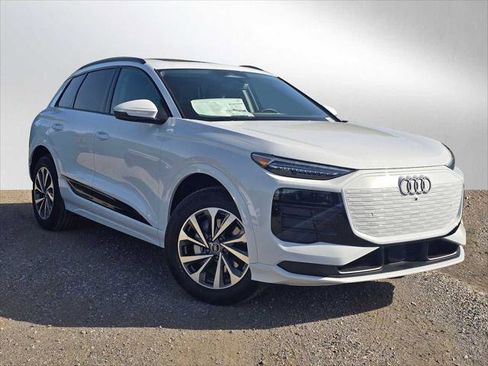 New 2025 Audi Q6 e-tron Premium Plus image 1
