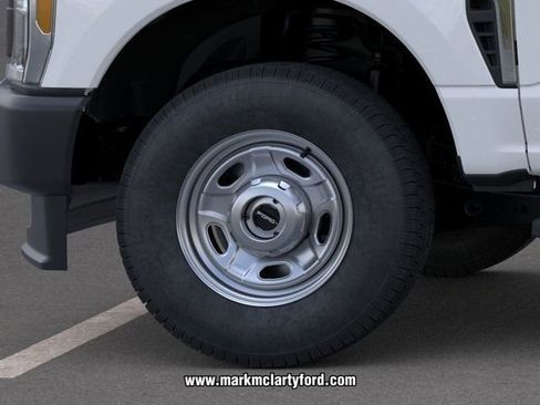 New 2026 Ford F250 XL AWD/4WD image 19