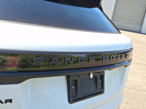 Used 2026 Land Rover Range Rover Velar Dynamic SE AWD/4WD image 29