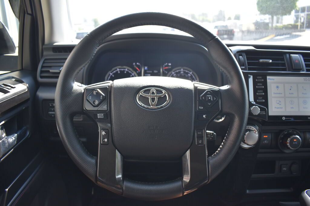 Certified 2021 Toyota 4Runner TRD Off-Road Premium w/ Moonroof Package AWD/4WD image 9