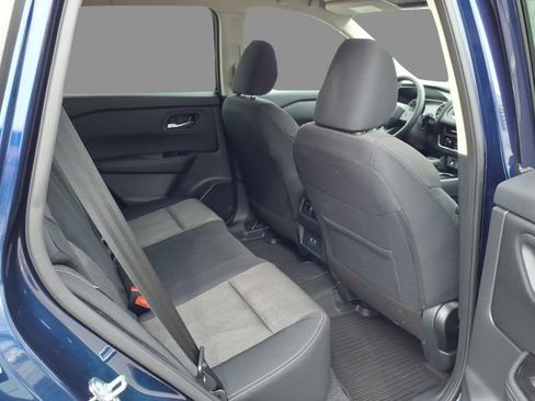 Certified 2026 Nissan Rogue SV AWD/4WD image 12