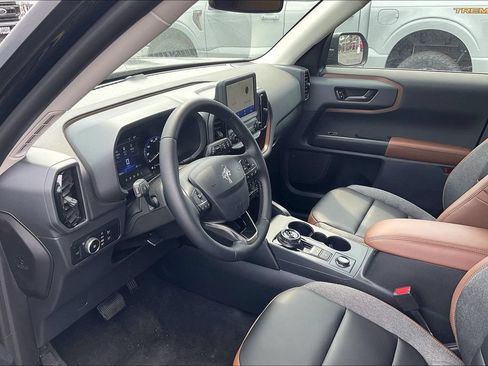 Used 2024 Ford Bronco Sport Outer Banks AWD/4WD image 13