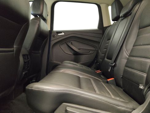 Used 2017 Ford Escape SE w/ SE Leather Comfort Package AWD/4WD image 18