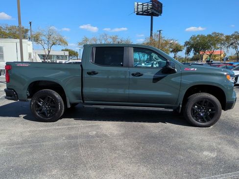 Used 2025 Chevrolet Silverado 1500 LT Trail Boss w/ Convenience Package II image 3