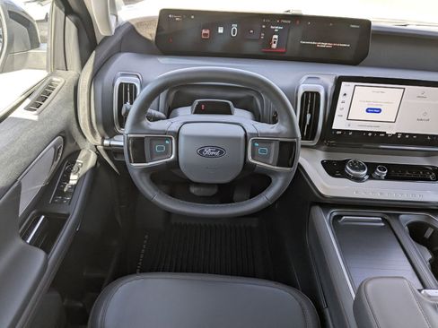 Certified 2025 Ford Expedition Max Active image 19