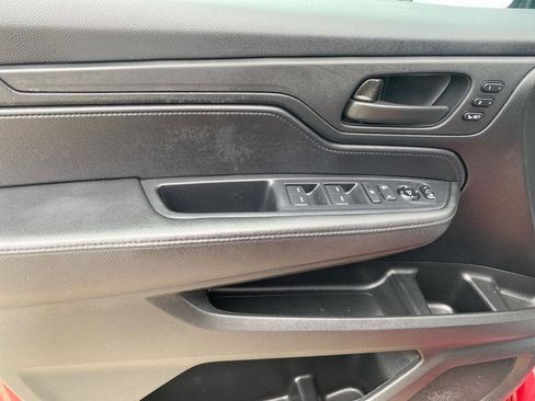 Used 2023 Honda Odyssey Sport image 36