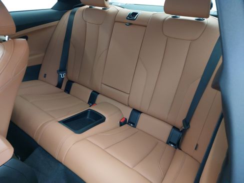 Used 2025 BMW 230i 230i w/ M Sport Package image 13