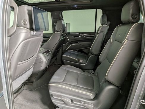 Used 2021 Cadillac Escalade ESV Sport image 38