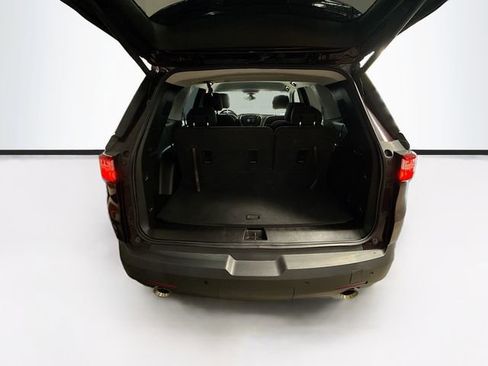 Used 2019 Chevrolet Traverse LT FWD image 27