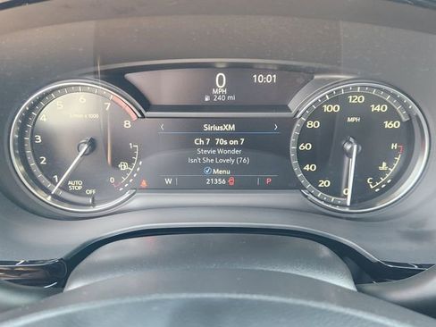Used 2025 Cadillac XT6 Premium Luxury FWD image 15