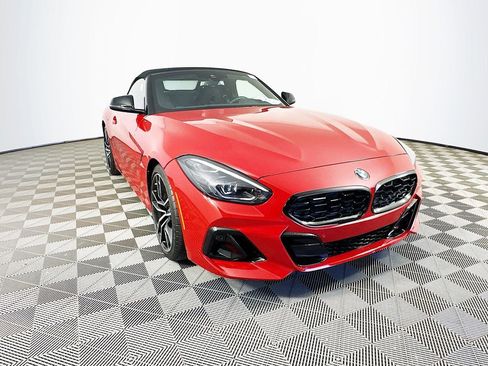Used 2025 BMW Z4 M40i w/ Premium Package RWD image 2