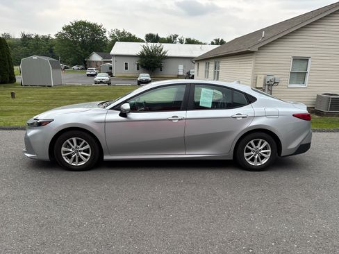 Certified 2025 Toyota Camry LE FWD image 6