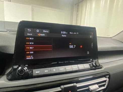 Used 2021 Kia Seltos SX w/ SX Sunroof Package AWD/4WD image 21