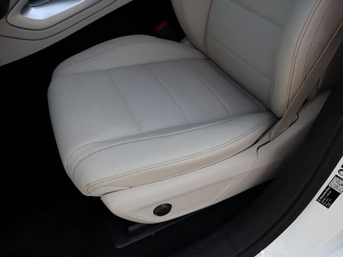 Certified 2026 Mercedes-Benz GLE 450 4MATIC image 26