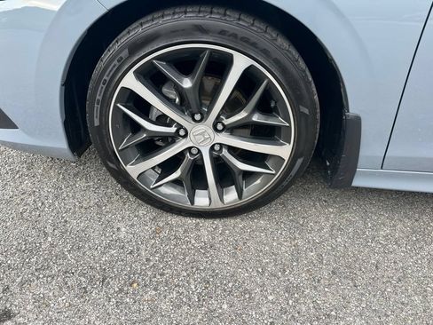 Used 2024 Honda Civic Touring image 5