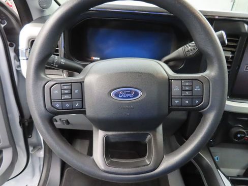 Used 2023 Ford F250 XLT w/ Black Appearance Package AWD/4WD image 49