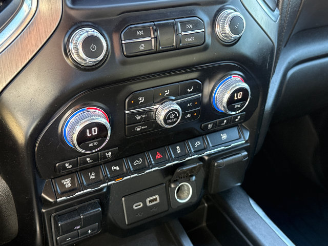 Used 2020 GMC Sierra 3500 Denali w/ Technology Package AWD/4WD image 25