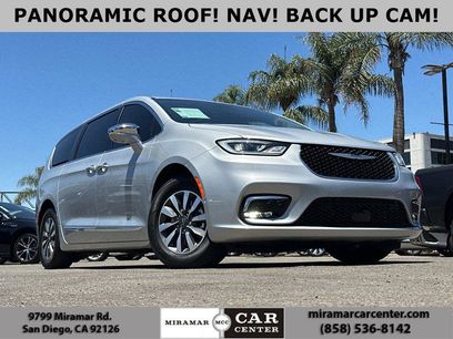 Used 2022 Chrysler Pacifica Limited