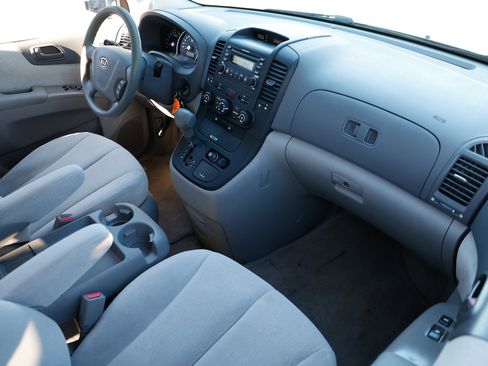 Used 2006 Kia Sedona LX image 18