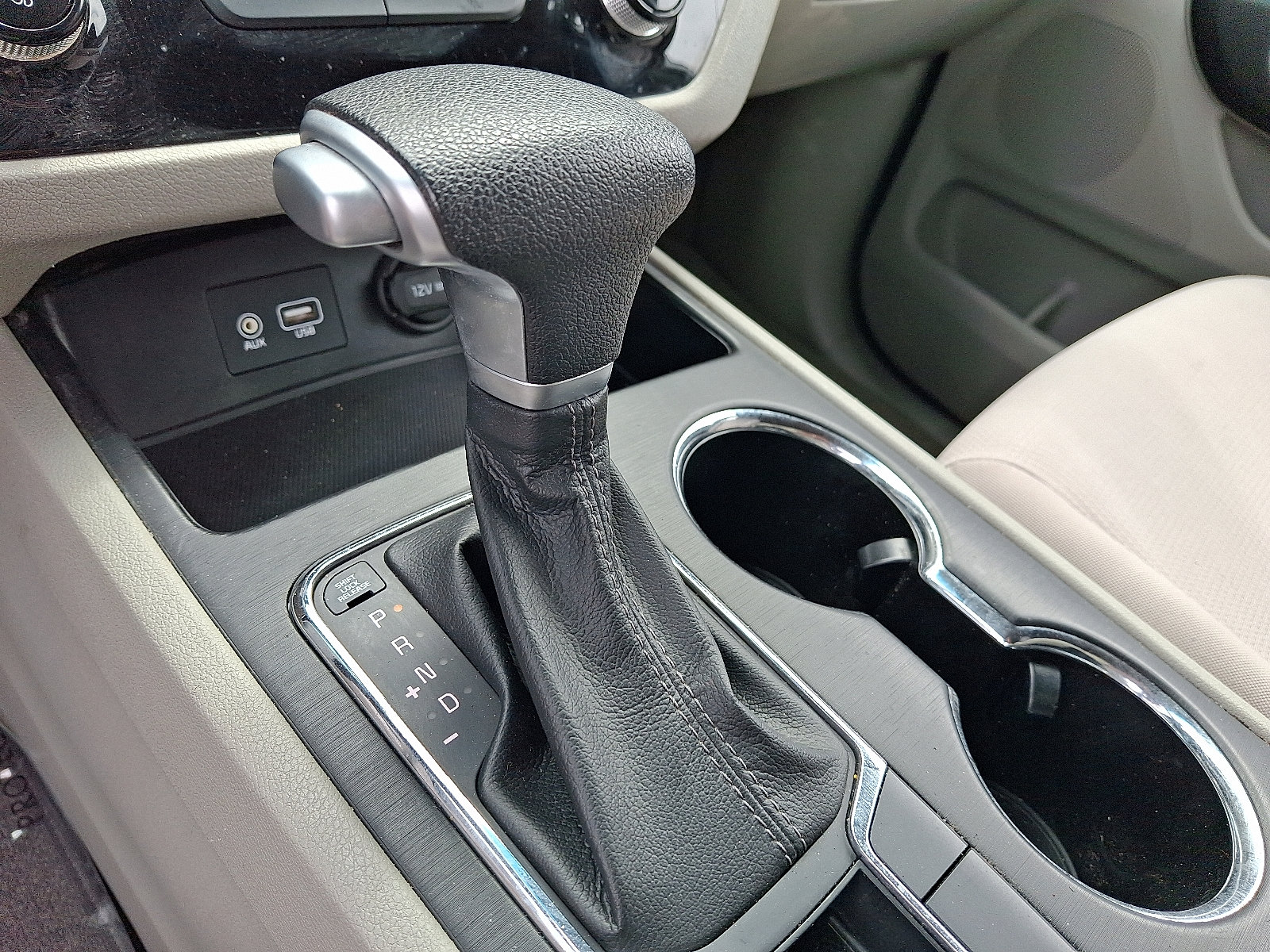 Used 2021 Kia Sedona LX FWD image 15