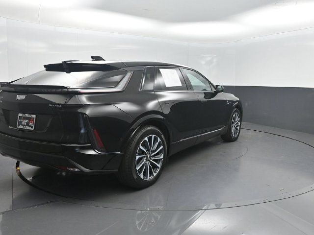 Used 2024 Cadillac Lyriq Sport AWD/4WD image 30