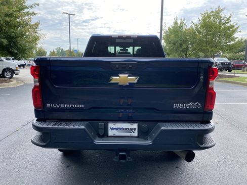 Used 2022 Chevrolet Silverado 2500 High Country AWD/4WD image 8