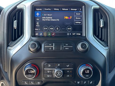 Used 2022 Chevrolet Silverado 3500 LTZ w/ LTZ Texas Edition image 39