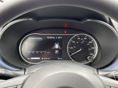 New 2025 Nissan Versa SV w/ Trunk Package image 20