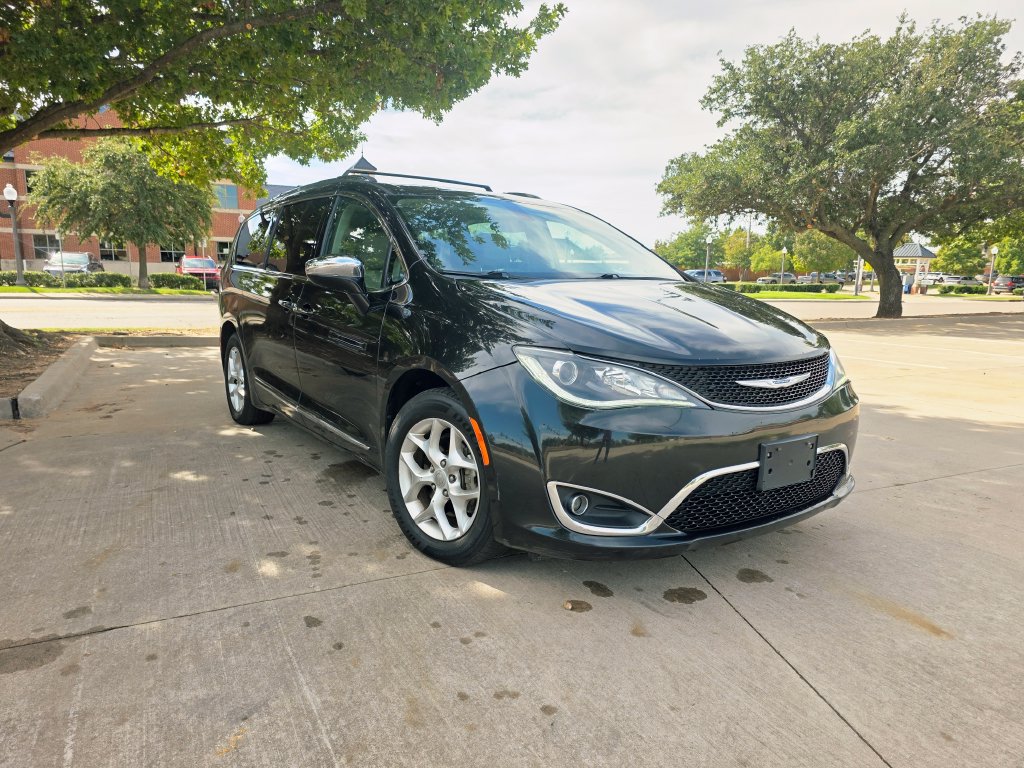Used 2020 Chrysler Pacifica Limited FWD image 9