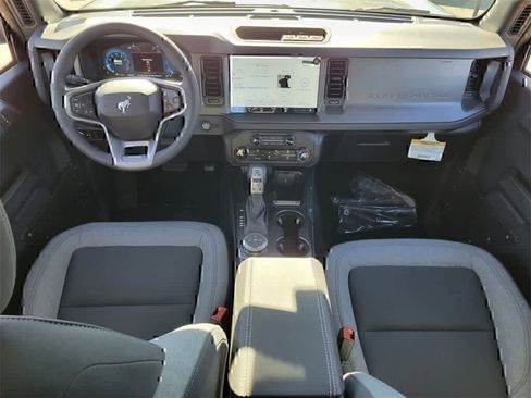 New 2025 Ford Bronco 4-Door AWD/4WD image 11