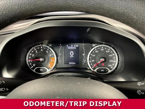 Used 2019 Jeep Renegade Sport w/ Sport Appearance Group AWD/4WD image 12