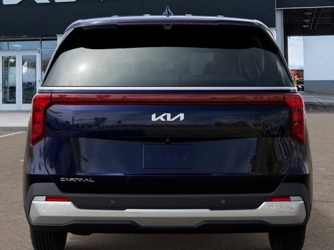 New 2026 Kia Carnival FWD image 13