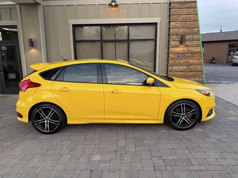 Used 2017 Ford Focus ST w/ Equipment Group 402A image 56