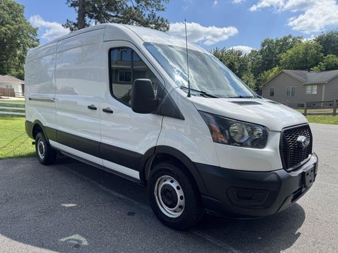 Used 2023 Ford Transit 250 Medium Roof RWD image 2