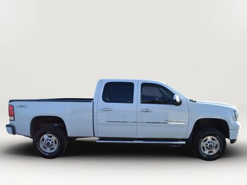 Used 2013 GMC Sierra 2500 Denali AWD/4WD image 11