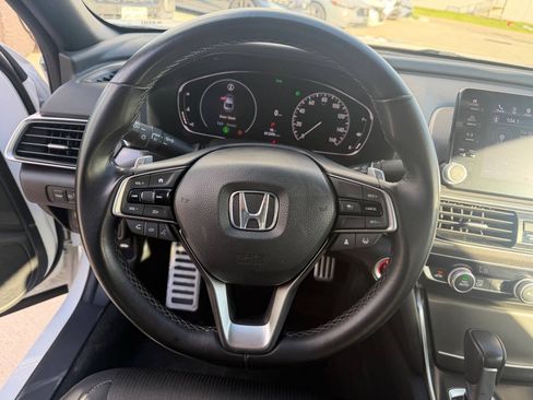 Used 2022 Honda Accord Sport image 10